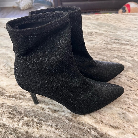 Jones New York Signature Black Shimmer Ankle Boots Sz 7.5 - Picture 4 of 10